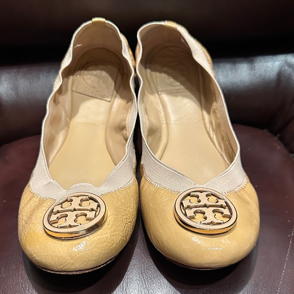 Tory Burch Caroline Tan Leather Ballet Flats